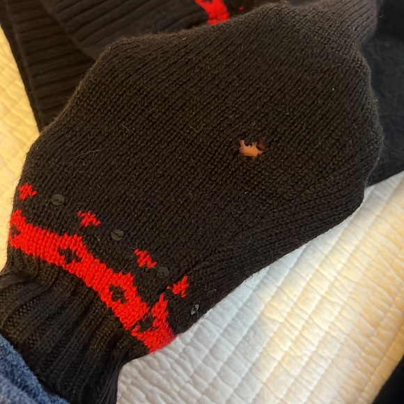 Beautiful Vintage Pendleton Sweater with Black sequined accents. - Picture 4 of 4